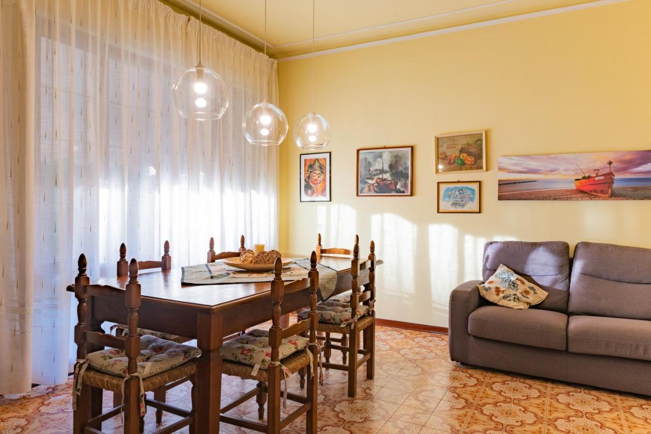 קמאיורה Apartment Holiday Versilia מראה חיצוני תמונה